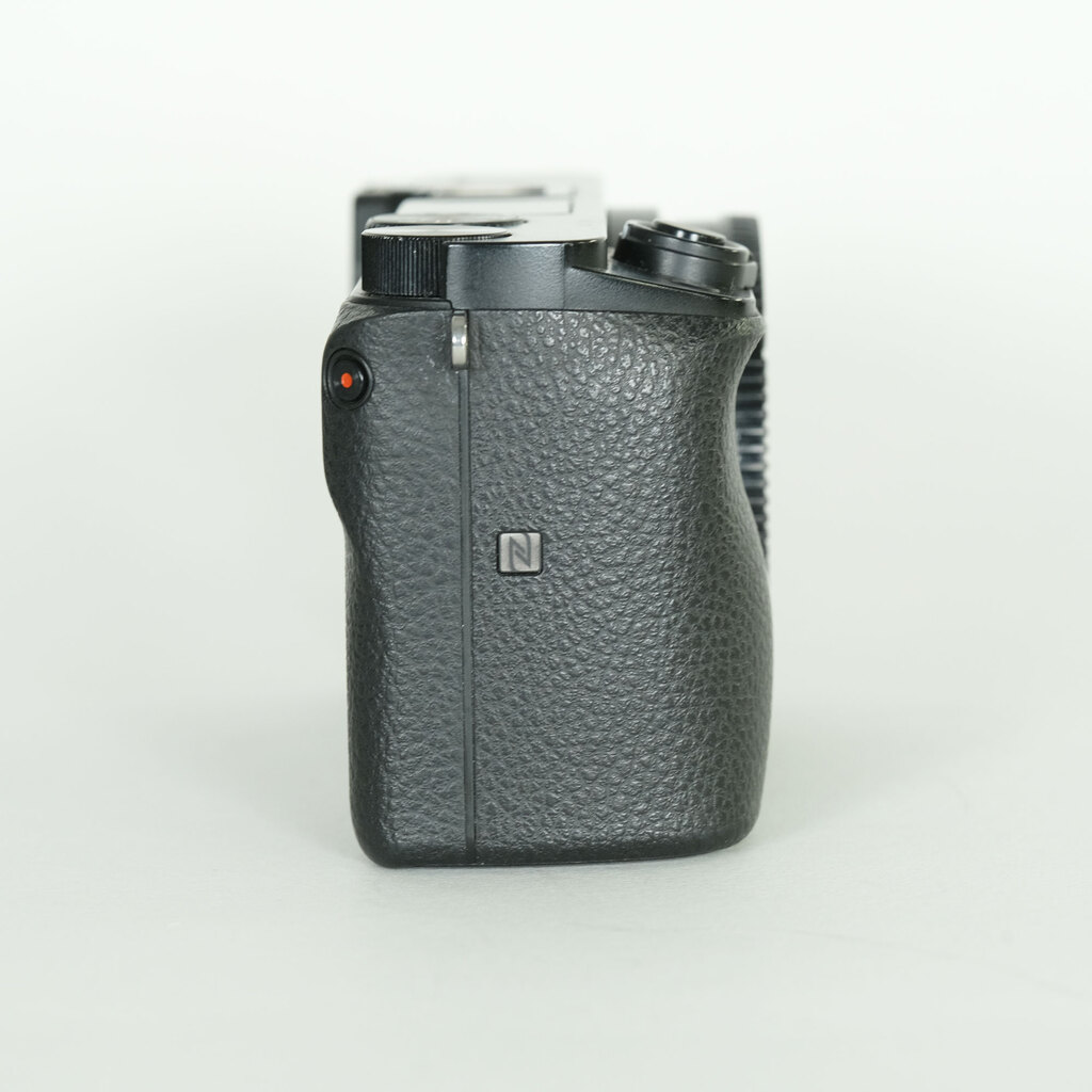 SONY α6000(ILCE-6000) SONY α6000(ILCE-6000)