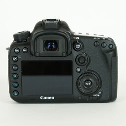 Canon EOS 7D Mark II Canon EOS 7D Mark II