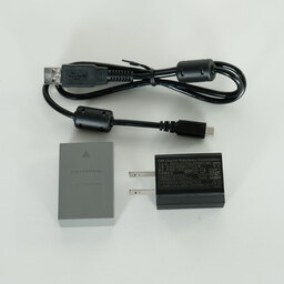 OLYMPUS OM-D E-M10 Mark IV