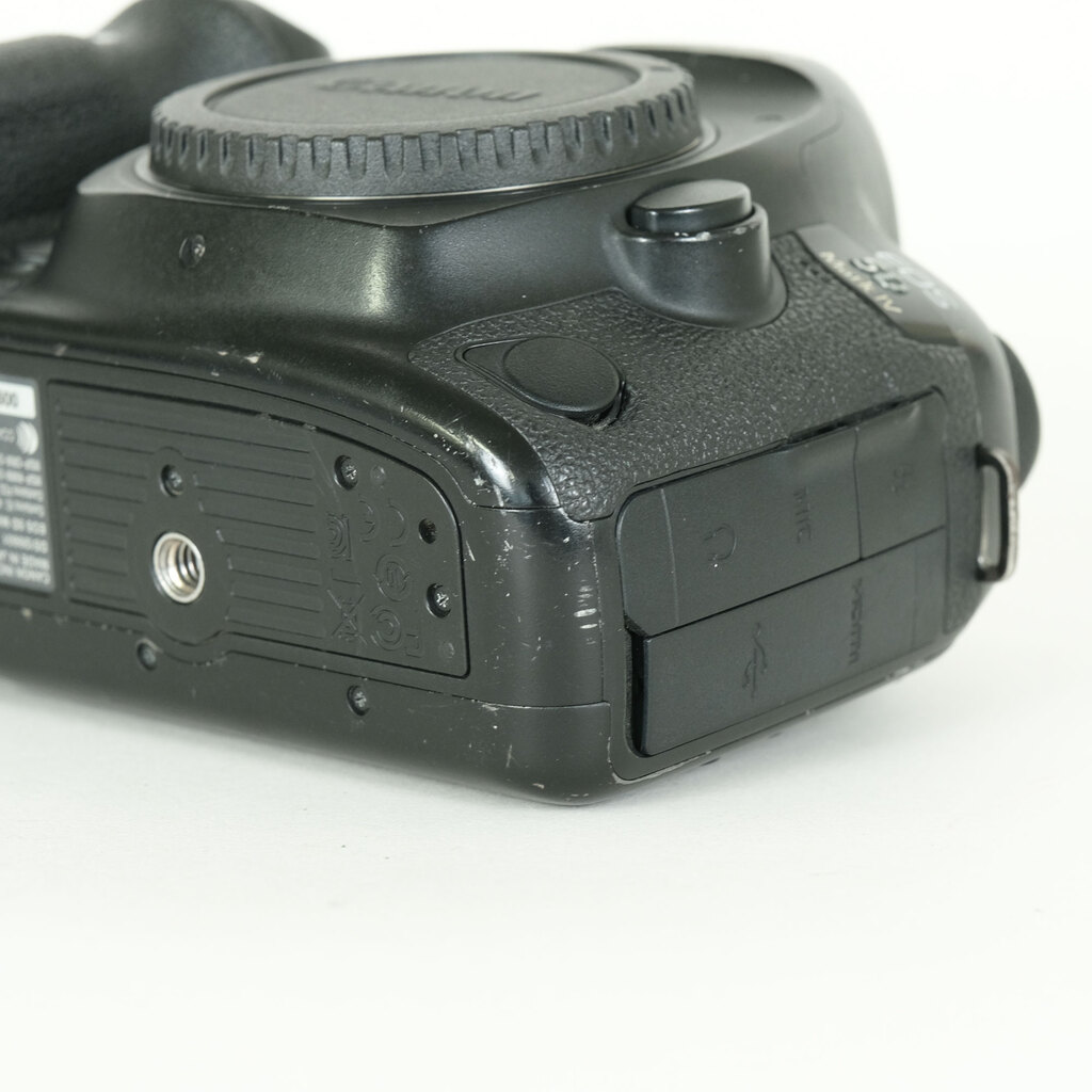 Canon EOS 5D Mark IV