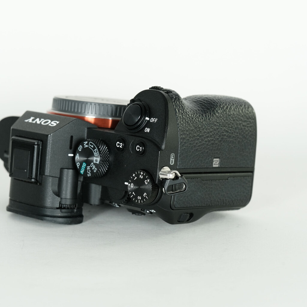 SONY α7 III(ILCE-7M3) SONY α7 III(ILCE-7M3)