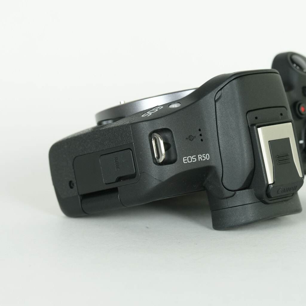 Canon EOS R50 Canon EOS R50