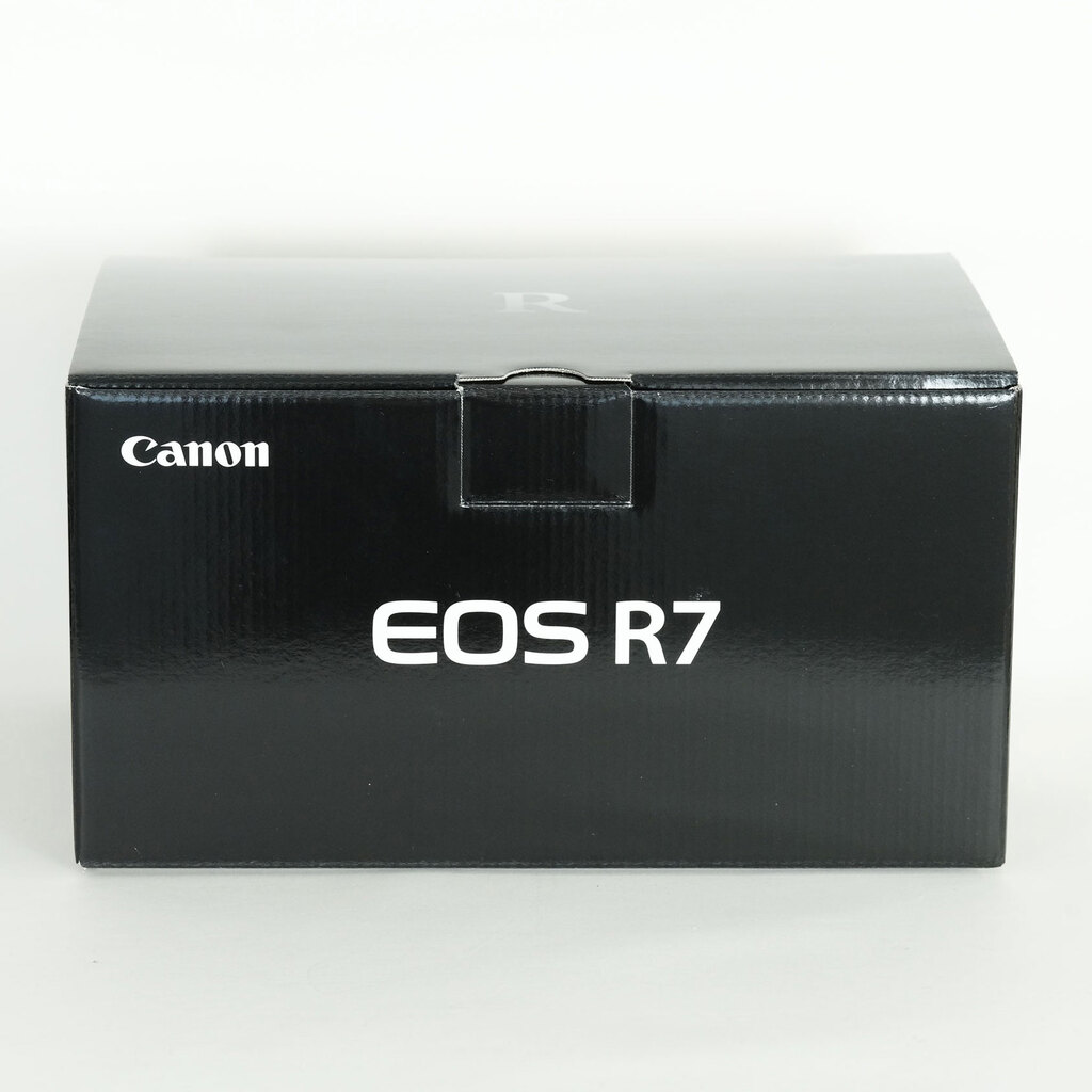 Canon EOS R7 Canon EOS R7