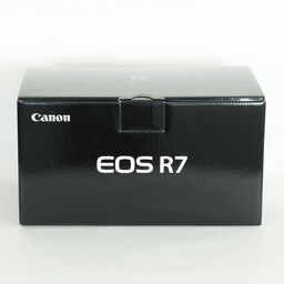 Canon EOS R7 Canon EOS R7