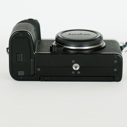 FUJIFILM X-S10