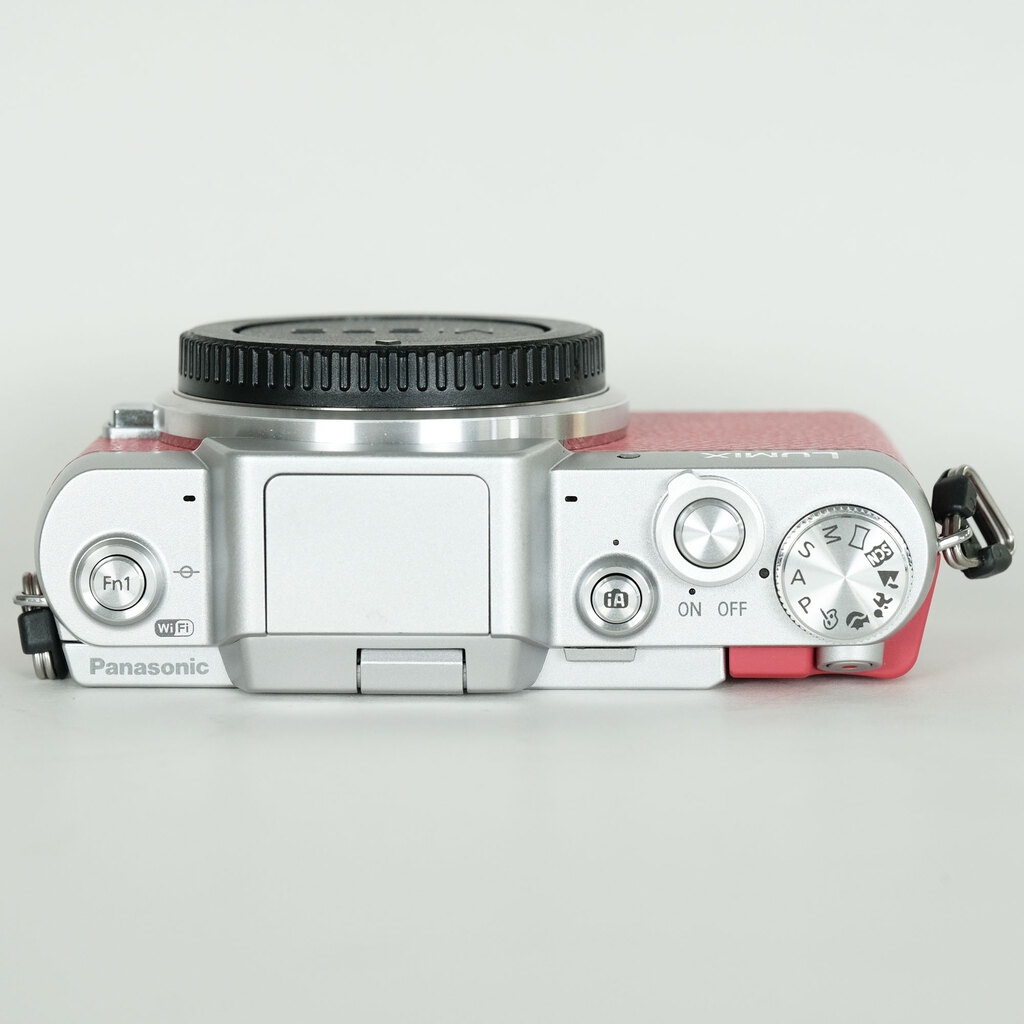 Panasonic LUMIX DMC-GF7 ボディ ピンクの出品 | ONE SCENE