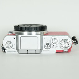 Panasonic LUMIX DMC-GF7 ボディ ピンクの出品 | ONE SCENE