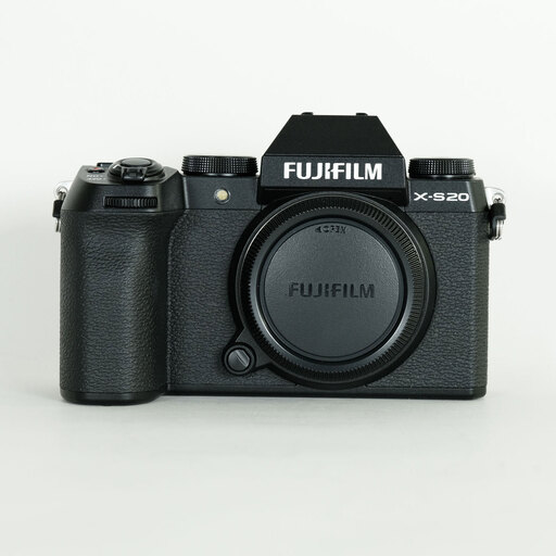 FUJIFILM X-S20