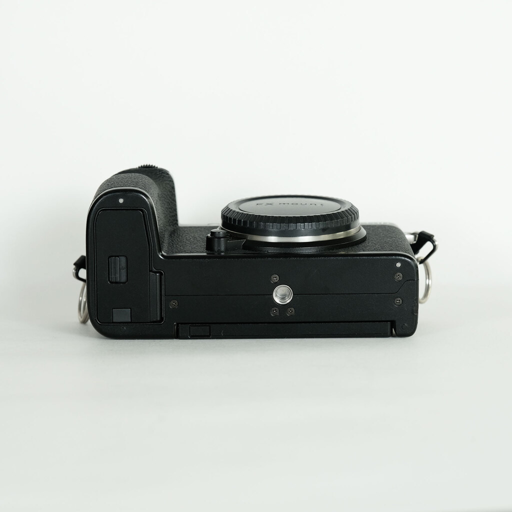FUJIFILM X-S10 ボディ【おまけ付き】 トップカメラオンライン / 【中古】 富士フイルム(fujifilm