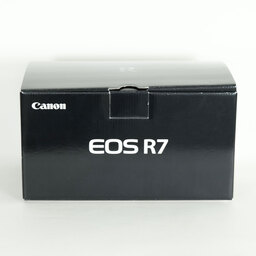 Canon EOS R7 Canon EOS R7