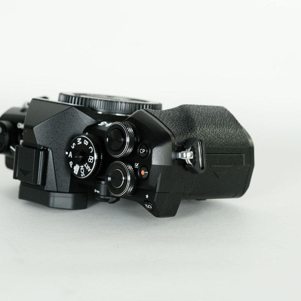 OM SYSTEM OM-5 Mark II ボディ ブラックの出品 | ONE SCENE