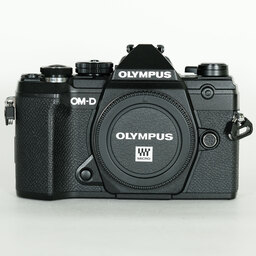 OLYMPUS OM-D E-M5 Mark III