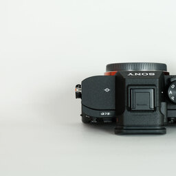 SONY α7 IV(ILCE-7M4) SONY α7 IV(ILCE-7M4)