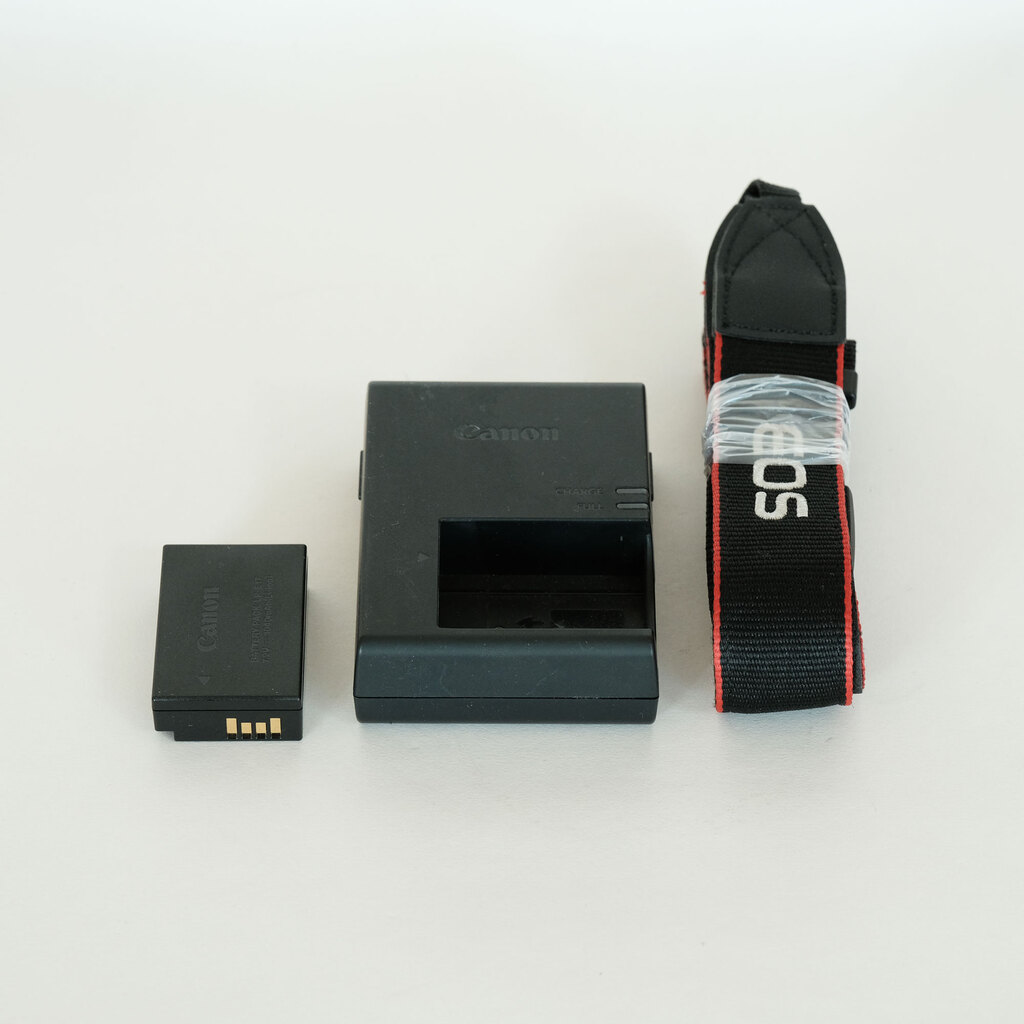 Canon EOS Kiss X10 Canon EOS Kiss X10