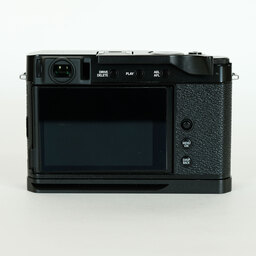 FUJIFILM X-E4