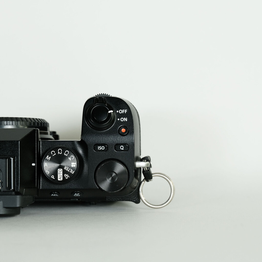 Fujifilm X-S10 美品 FUJIFILM X-S10の出品 | ONE SCENE（ワンシーン）