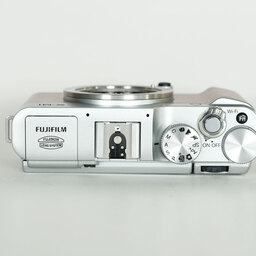 FUJIFILM X-M1 ボディ ブラウン FUJIFILM X-M1 ボディ ブラウン