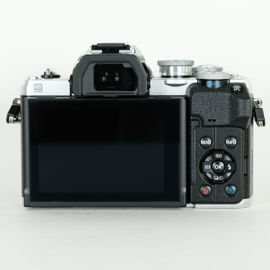 OLYMPUS OM-D E-M10 Mark IV OLYMPUS OM-D E-M10 Mark IV