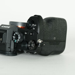 SONY α7RIV ボディ ILCE-7RM4A   【後期モデル 液晶下部にSONYロゴなし】 SONY α7RIV ボディ ILCE-7RM4A   【後期モデル 液晶下部にSONYロゴなし】