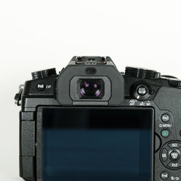 Panasonic LUMIX DMC-G8 Panasonic LUMIX DMC-G8