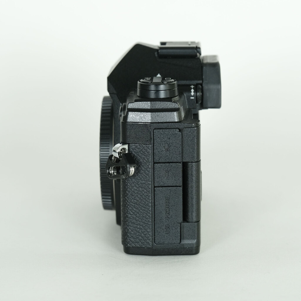 OM SYSTEM OM-5 OM SYSTEM OM-5