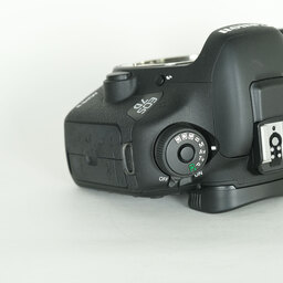 Canon EOS 7D Mark II Canon EOS 7D Mark II