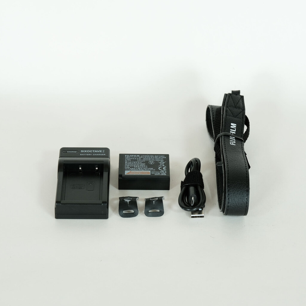 Fujifilm X-E1 ミラーレスカメラ ジャンク品 FUJIFILM X-E1 ブラックの出品 | ONE SCENE（ワンシーン）