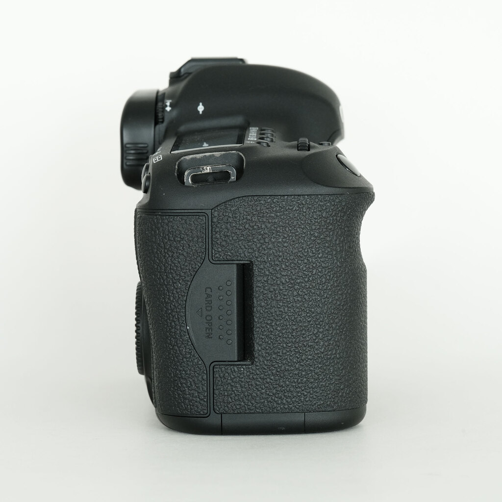 Canon EOS 5D Mark III Canon EOS 5D Mark III