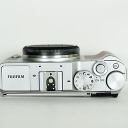 FUJIFILM X-A3 ボディ ブラウン FUJIFILM X-A3 ボディ ブラウン