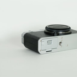 FUJIFILM X-E4 FUJIFILM X-E4