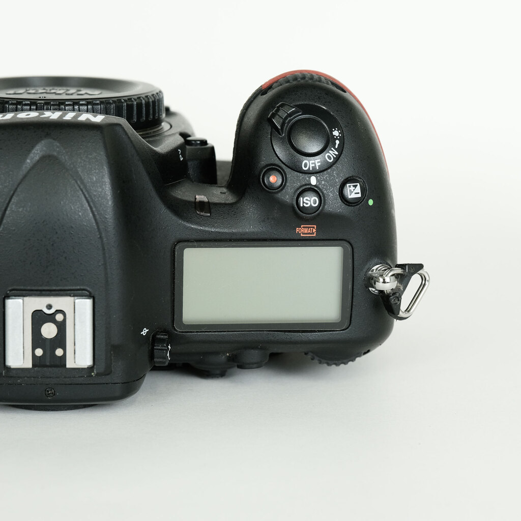 美品コンディション！これから一眼を始めたい方必見！Nikon D5000 ニコンD500がディスコンに - デジカメinfo