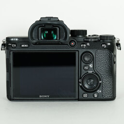 SONY α7 III(ILCE-7M3) SONY α7 III(ILCE-7M3)