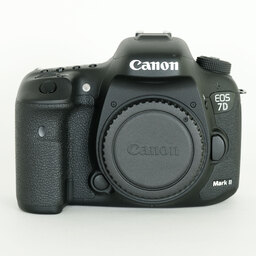 Canon EOS 7D Mark II Canon EOS 7D Mark II