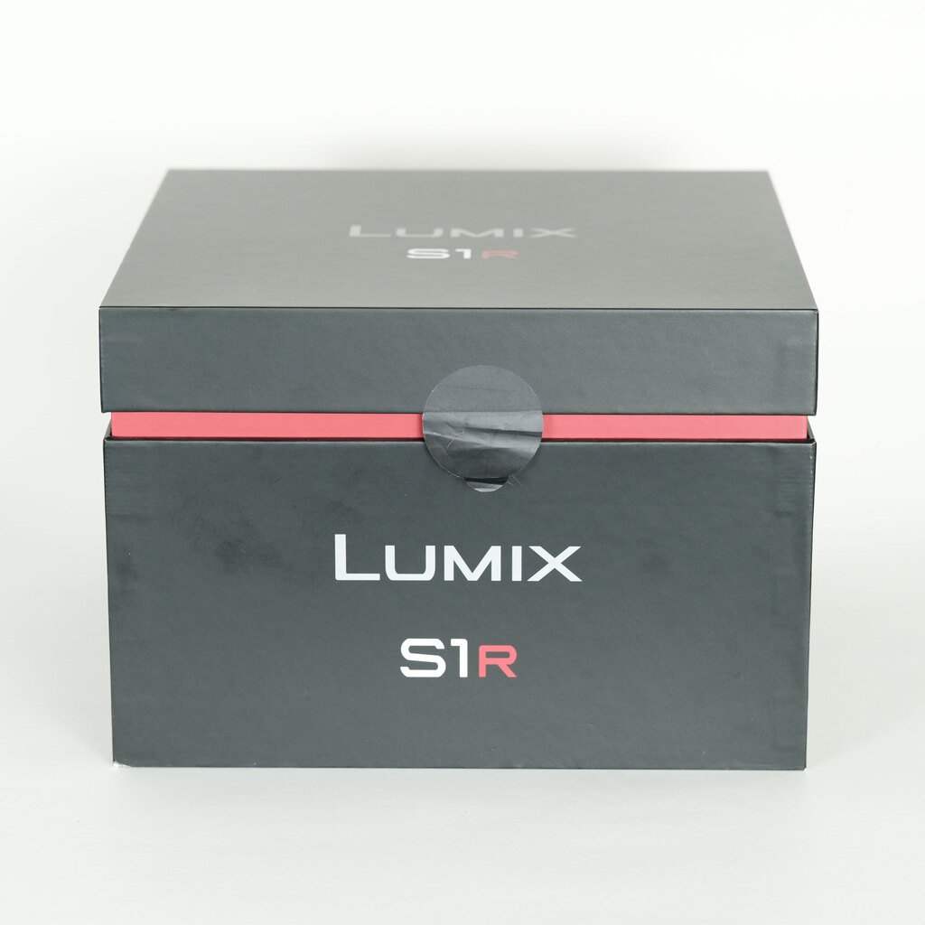 Panasonic LUMIX DC-S1R Panasonic LUMIX DC-S1R