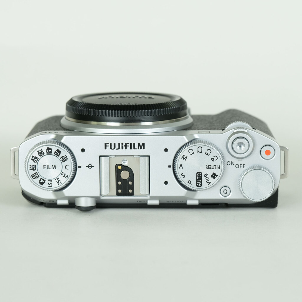 FUJIFILM X-M5 FUJIFILM X-M5