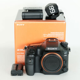 SONY α99II（ILCA-99M2）