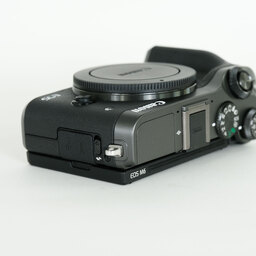 Canon EOS M6 Canon EOS M6