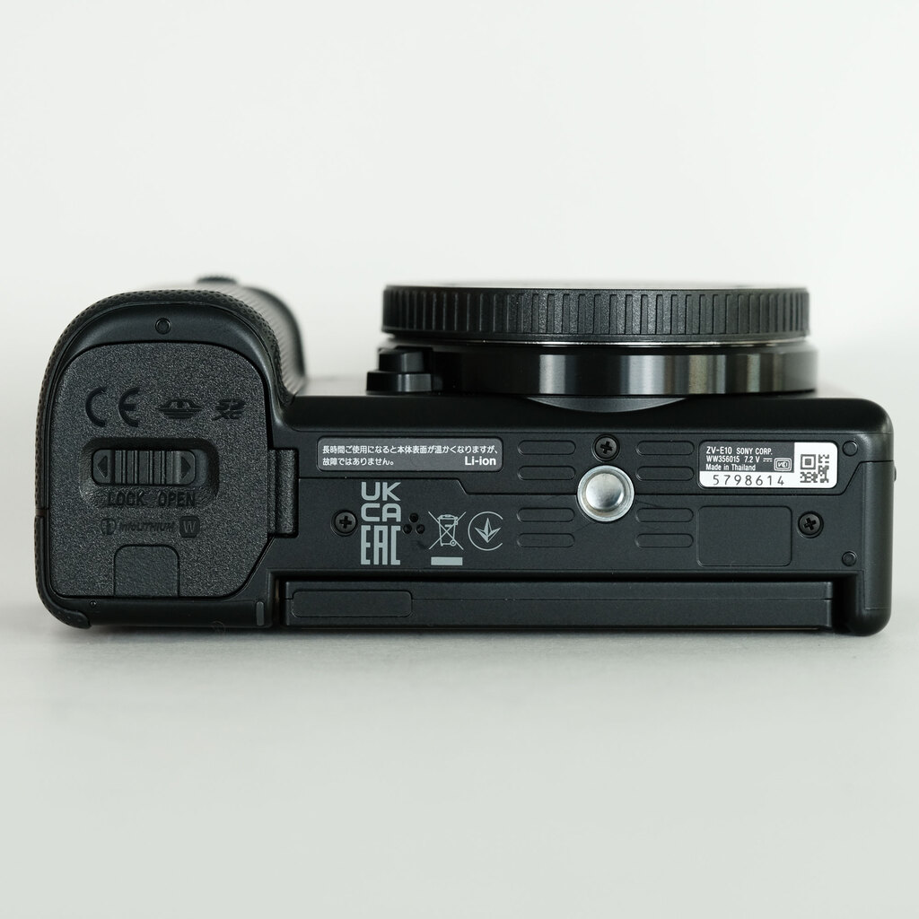 SONY VLOGCAM ZV-E10 SONY VLOGCAM ZV-E10