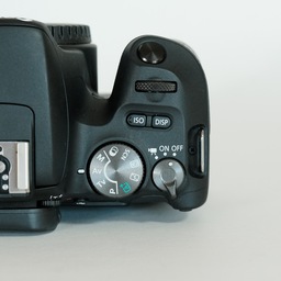 Canon EOS Kiss X9