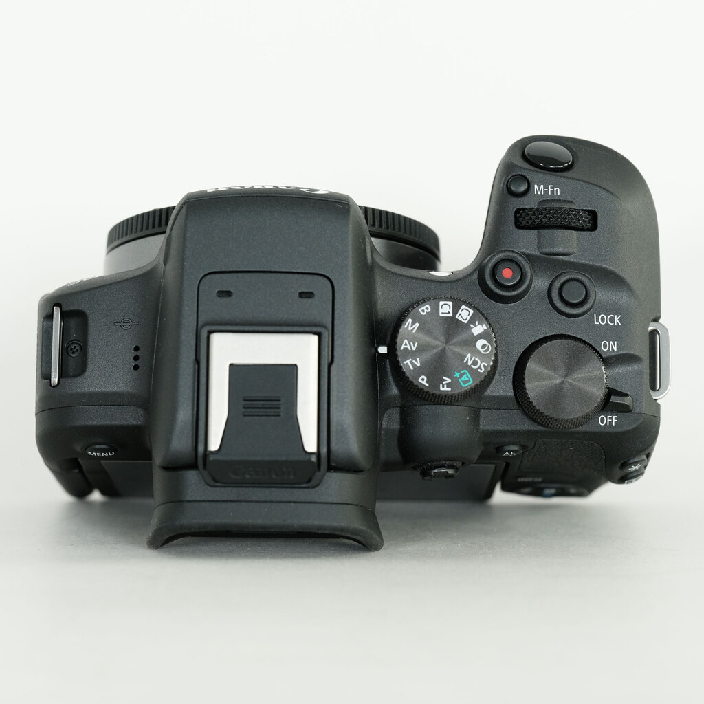 Canon EOS R10 Canon EOS R10