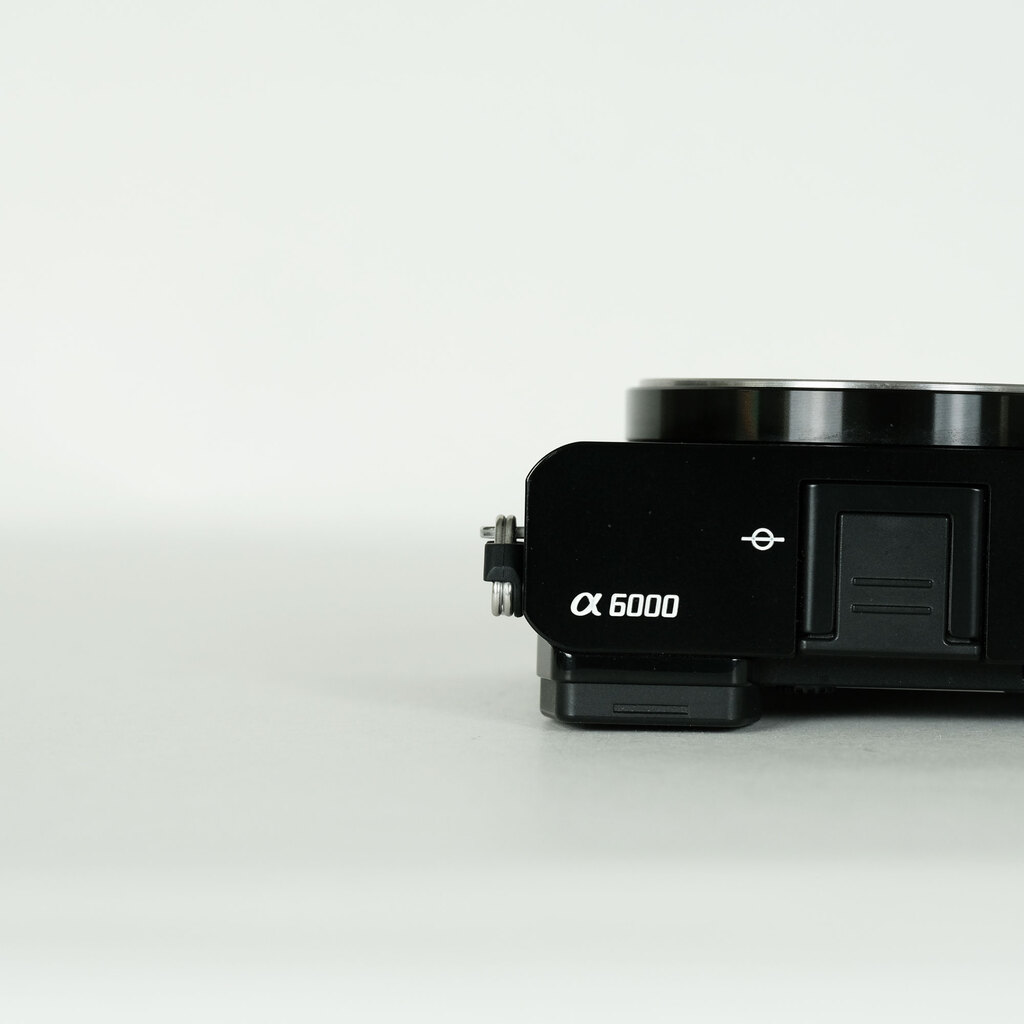 SONY α6000(ILCE-6000) SONY α6000(ILCE-6000)