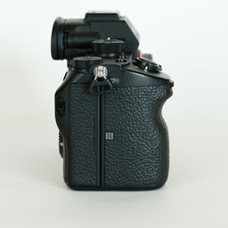 SONY α7 III(ILCE-7M3) SONY α7 III(ILCE-7M3)