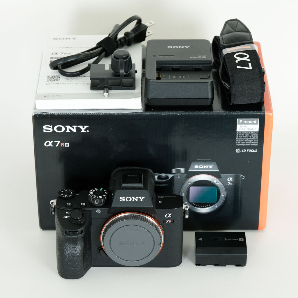 SONY α7R III(ILCE-7RM3) SONY α7R III(ILCE-7RM3)