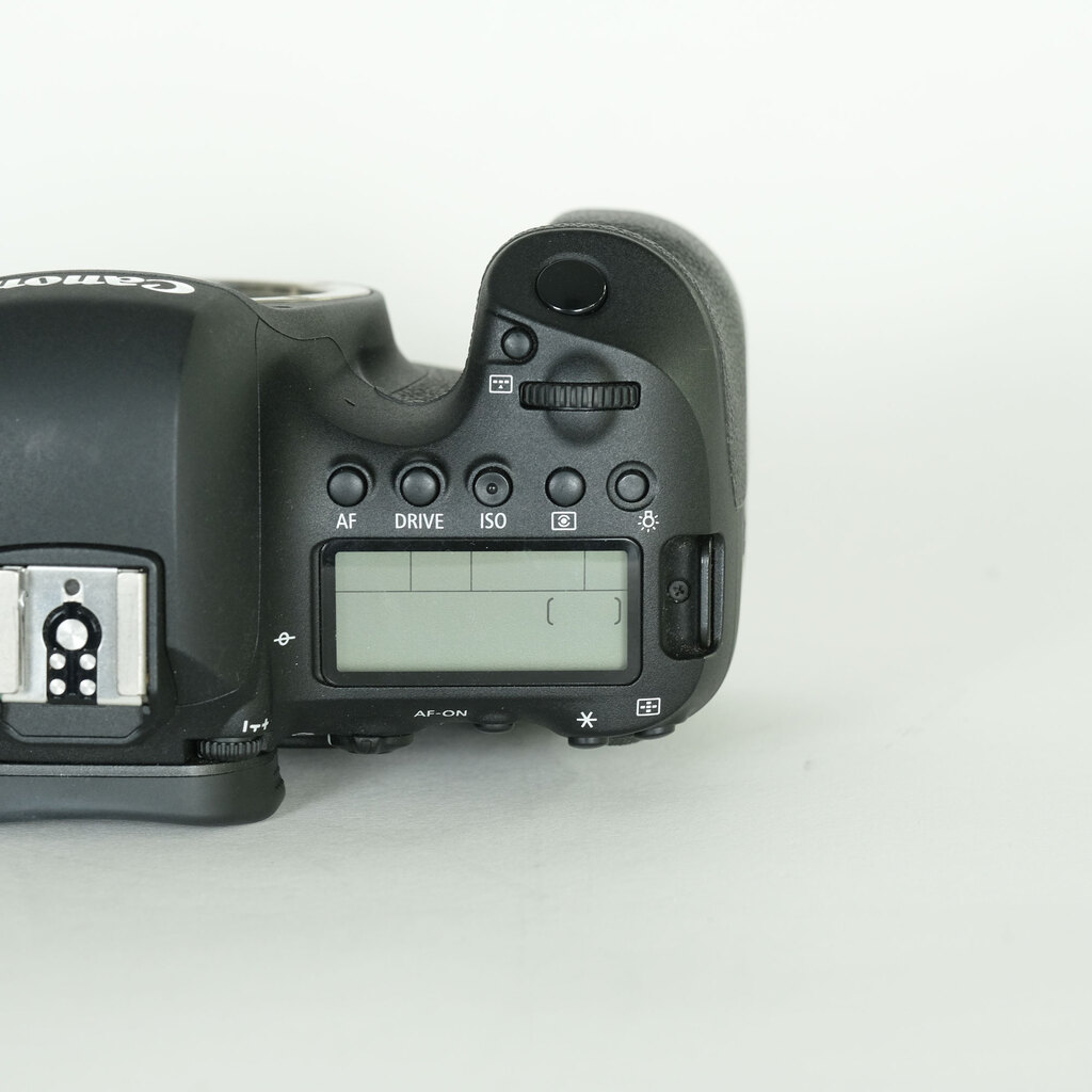 Canon EOS 6D Mark II