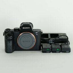 SONY α7 II(ILCE-7M2) SONY α7 II(ILCE-7M2)