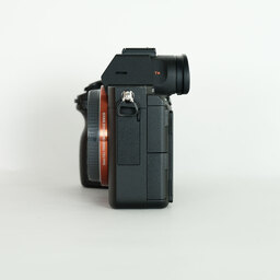 SONY α7 III(ILCE-7M3) SONY α7 III(ILCE-7M3)