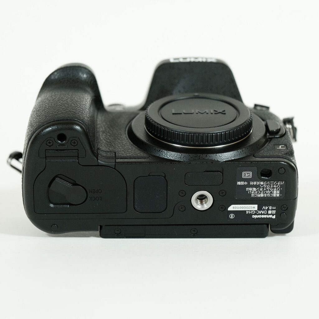 Panasonic LUMIX DMC-GH4の出品 | ONE SCENE（ワンシーン）