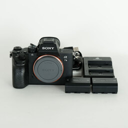 SONY α7 III(ILCE-7M3) SONY α7 III(ILCE-7M3)