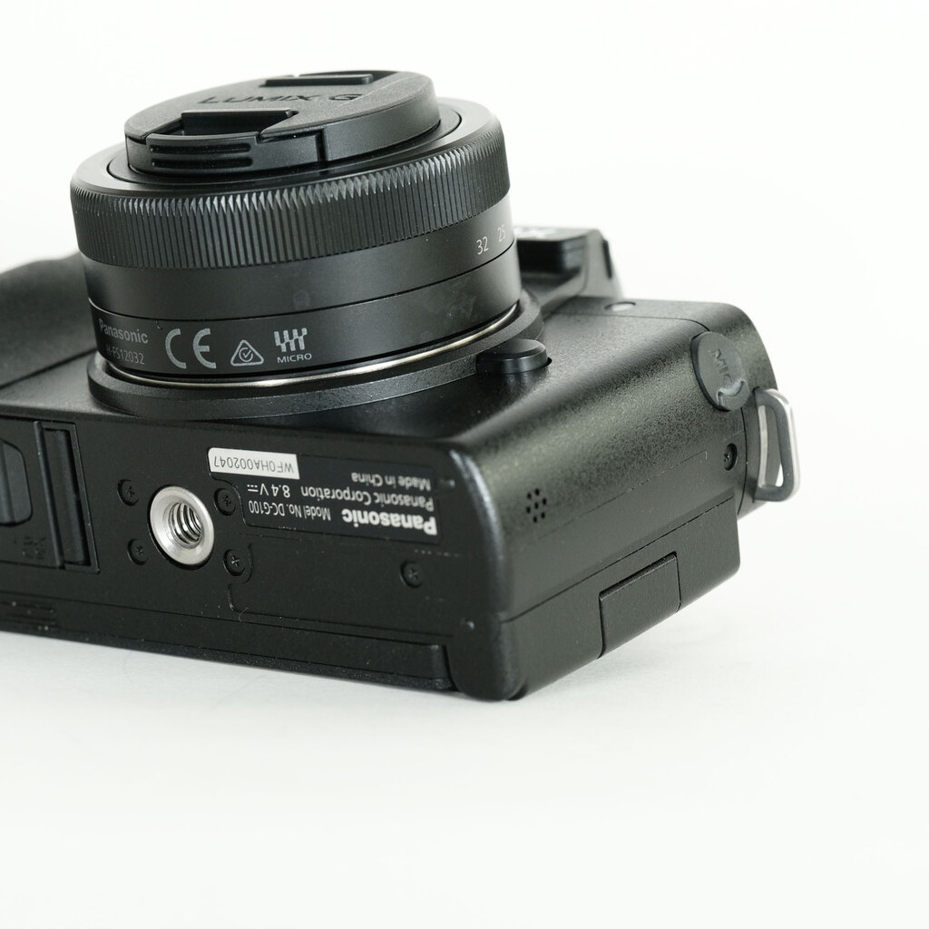 Panasonic LUMIX DC-G100V 標準ズームレンズ + トライポッドグリップキット Panasonic LUMIX DC-G100V 標準ズームレンズ + トライポッドグリップキット