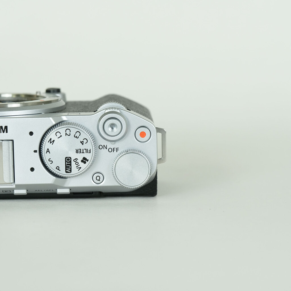 FUJIFILM X-M5 FUJIFILM X-M5